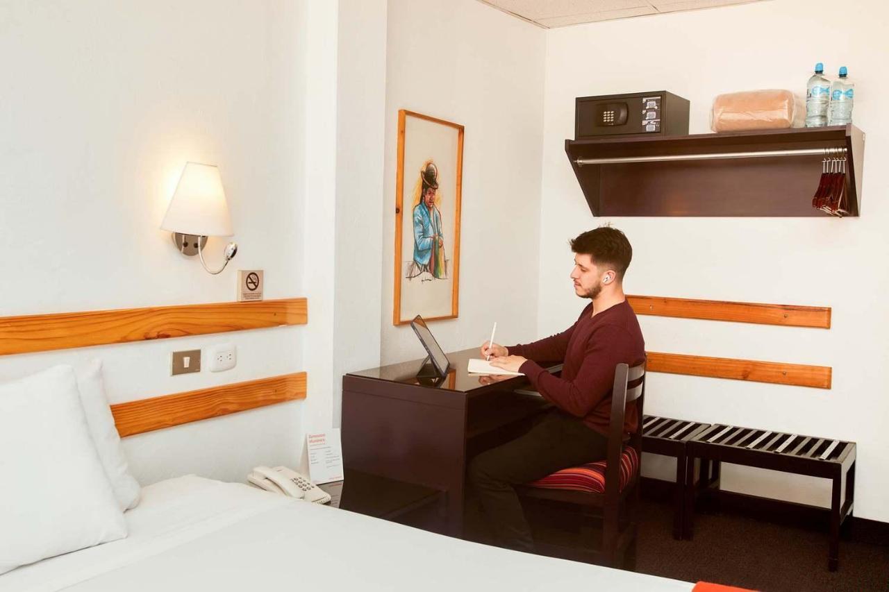 ホテル Casa Andina Standard プーノ エクステリア 写真